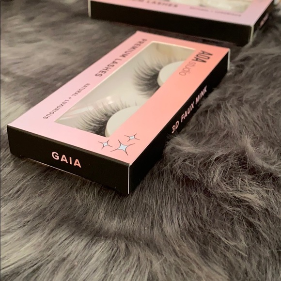 Set of 9 pairs of False Lashes - Picture 4 of 7